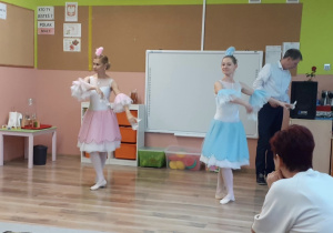 balet pt. "Tańce z baśni"